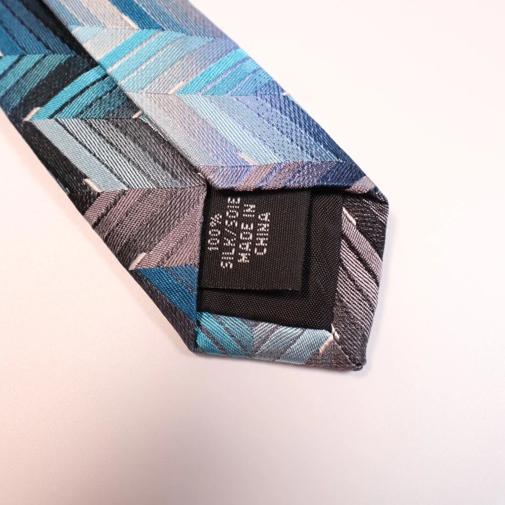 Van Heusen FlexTie Necktie Blue Gray Geometric‎ Arrow Print Men's Tie